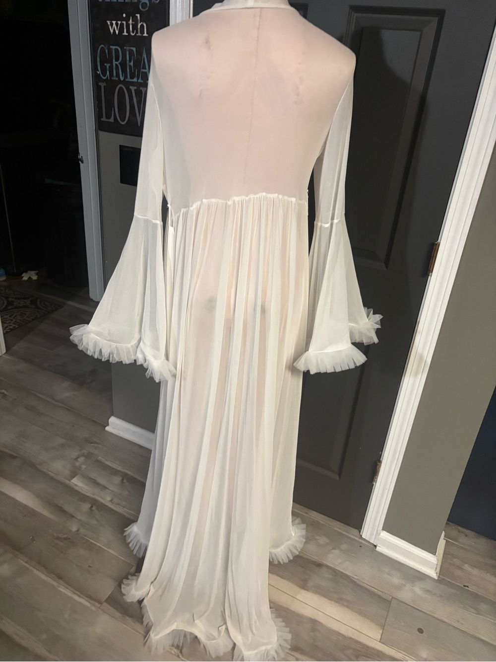 Vintage Sheer White Long Ruffled Robe - Picture 4 of 9